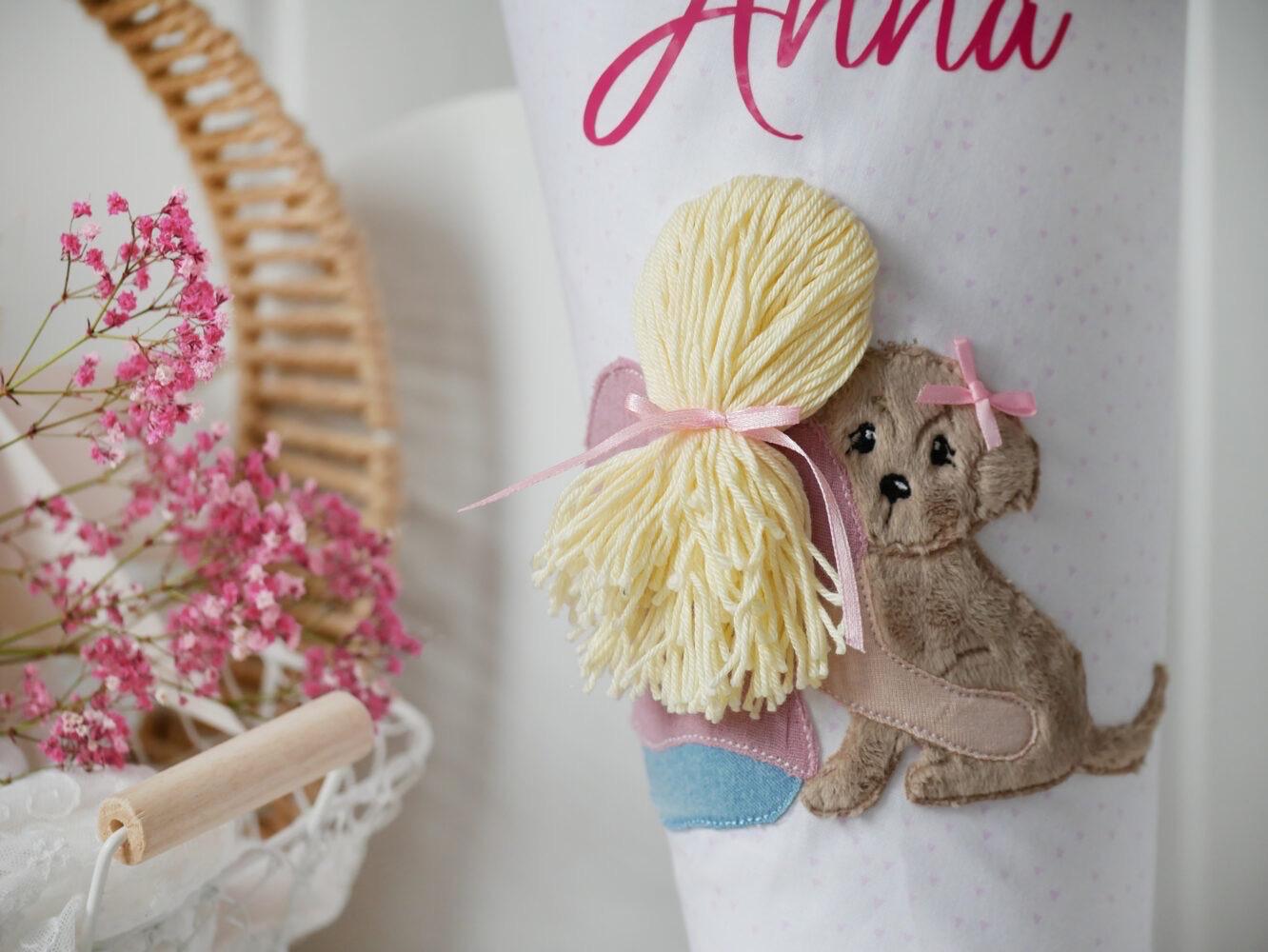 Aufnäher Mädchen mit kleinem Hund – Bild 2