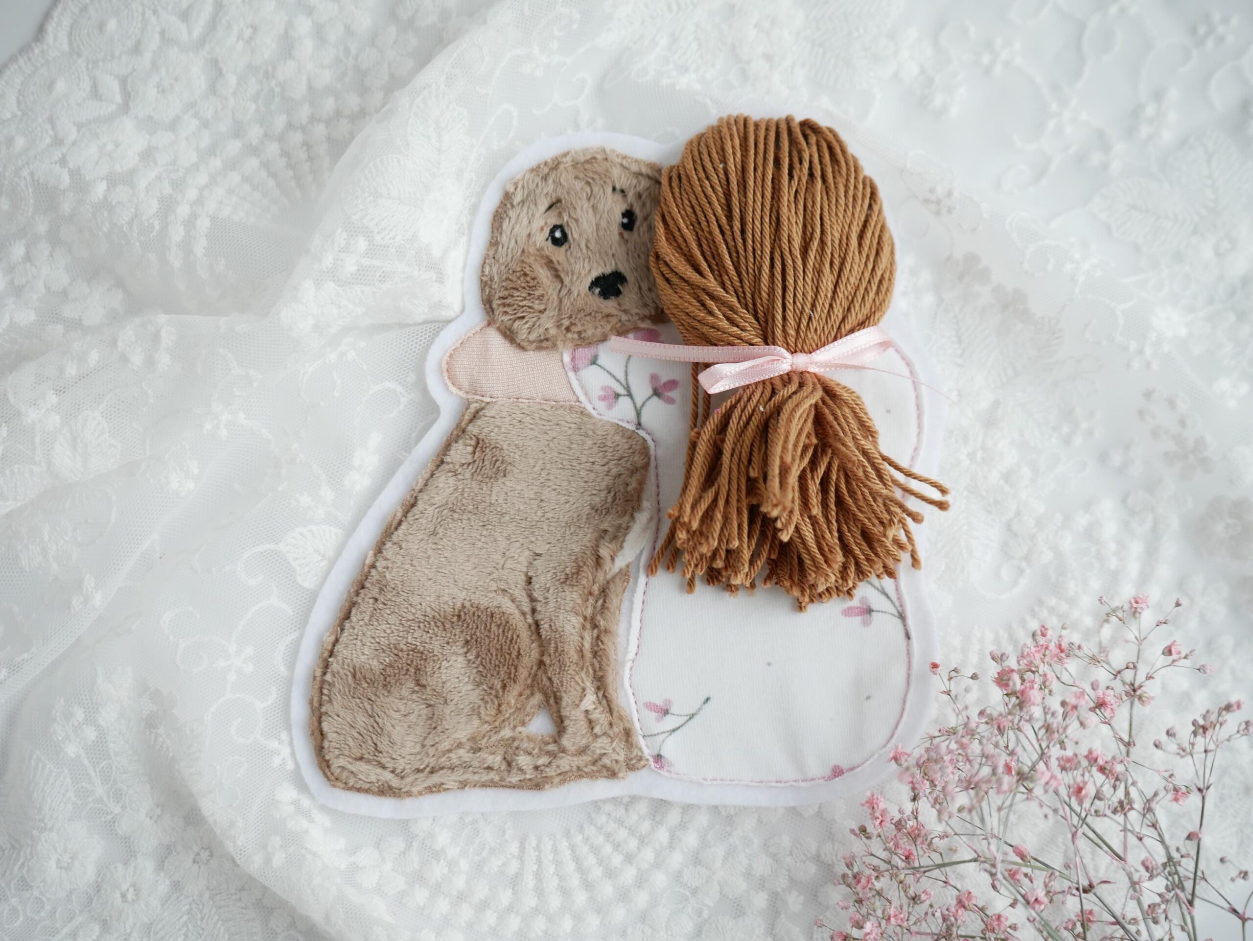 Aufnäher Hundeliebe mit Mädchen (mittelbraun)