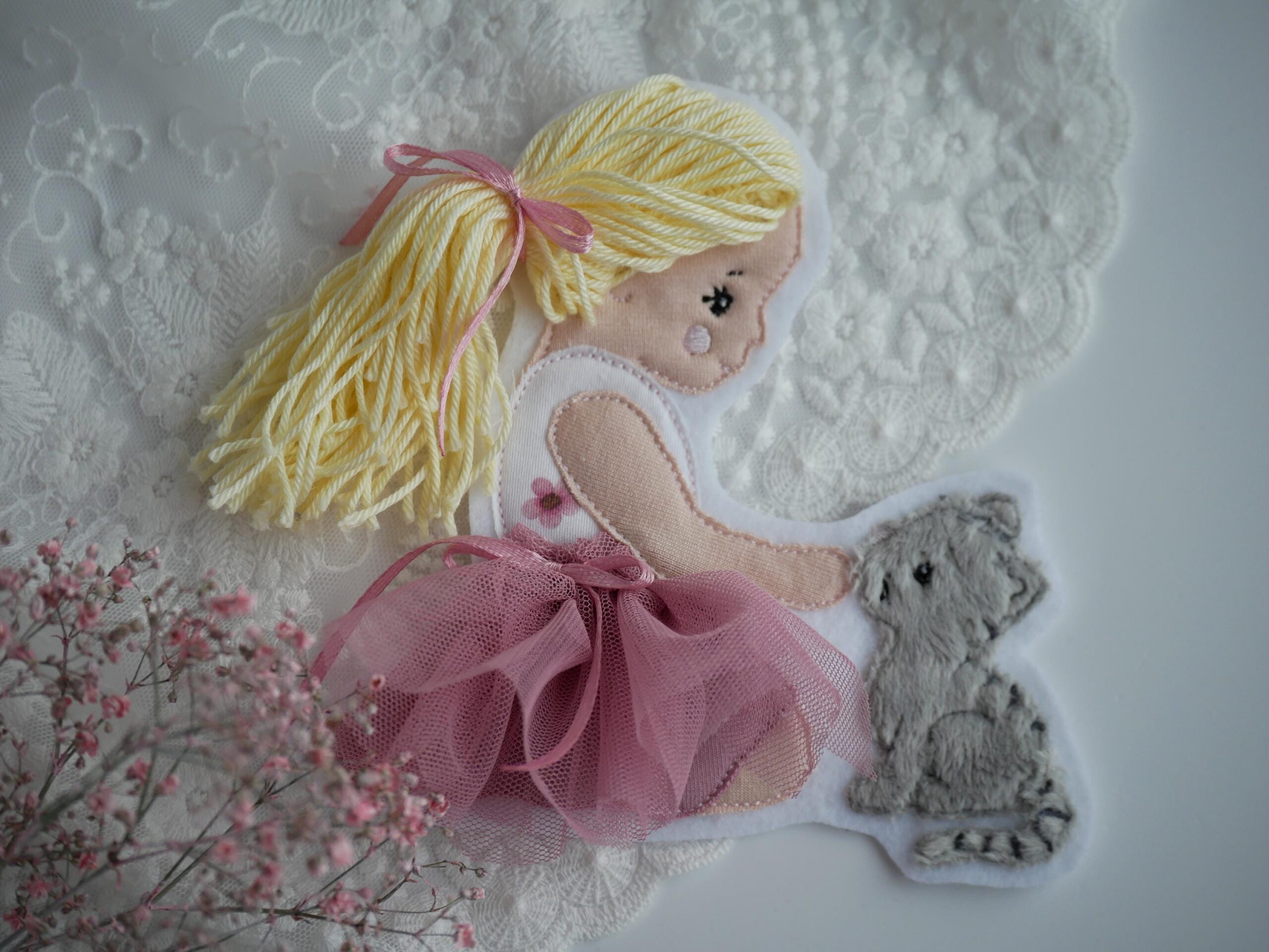 Aufnäher Katzenliebe Katze grau Mädchen (blond)