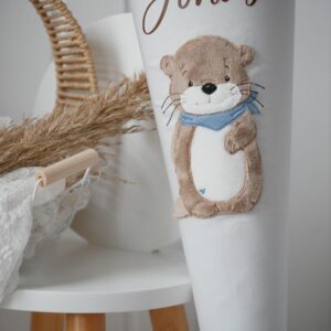 Alternative view of Schultüte Otter mit Halstuch
