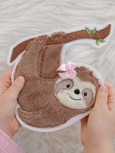 Alternative view of Aufnäher Faultier Mädchen